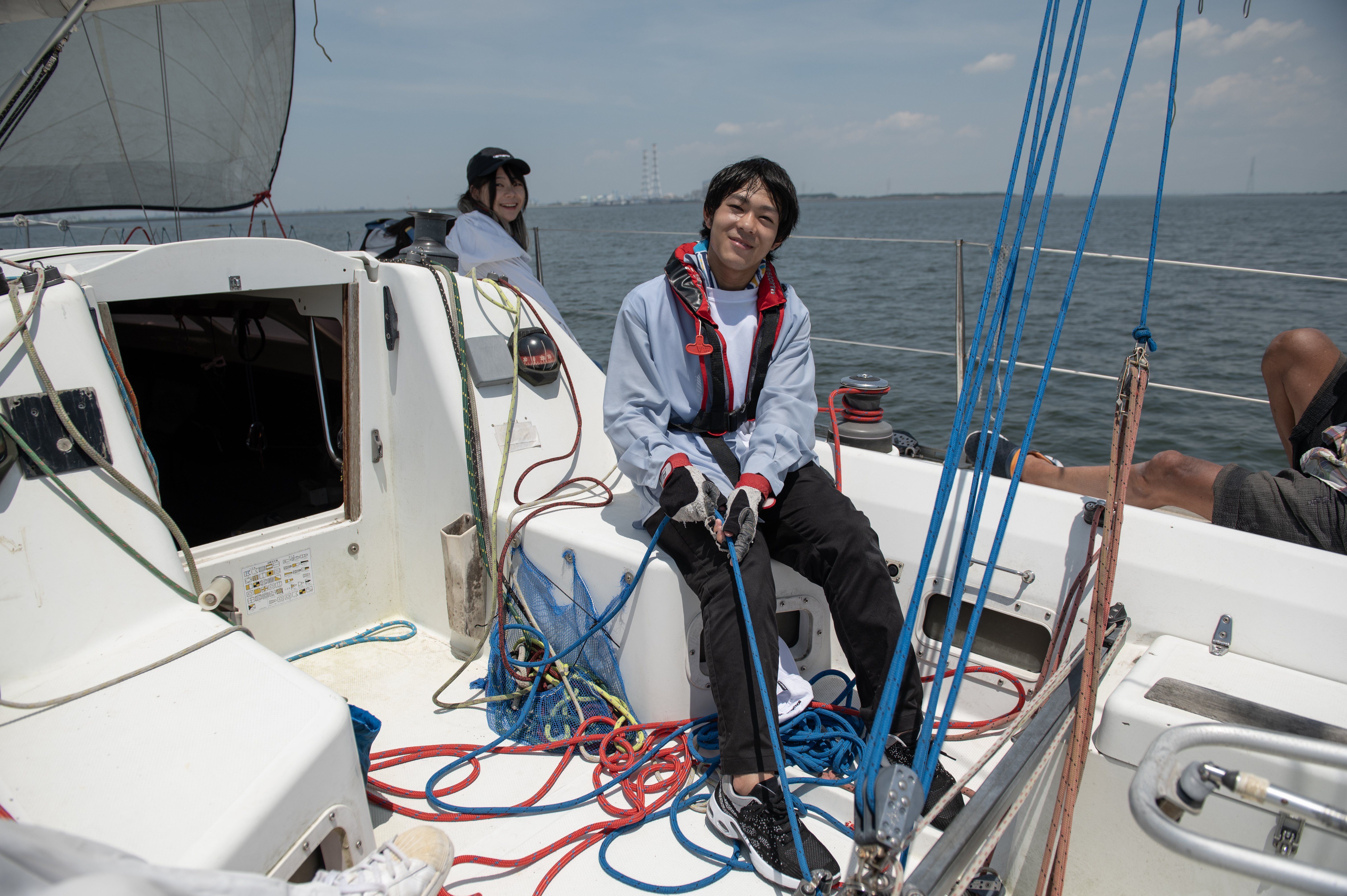 レース中のヨット